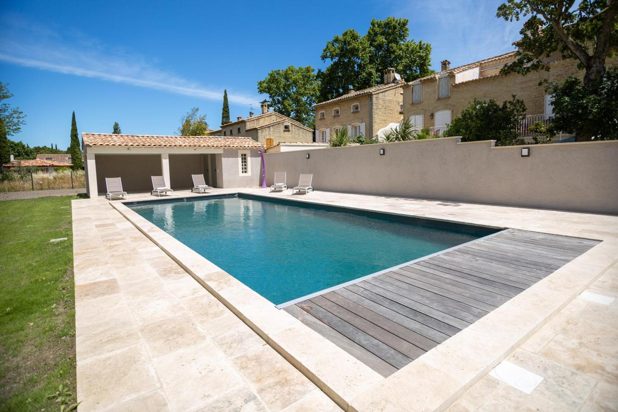 Les Frenes En Provence-Chateau Zen Avignon Luaran gambar
