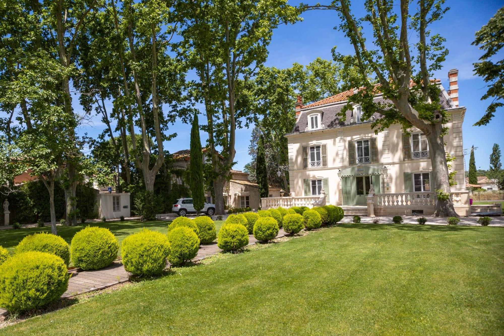 Les Frenes En Provence-Chateau Zen Avignon Luaran gambar